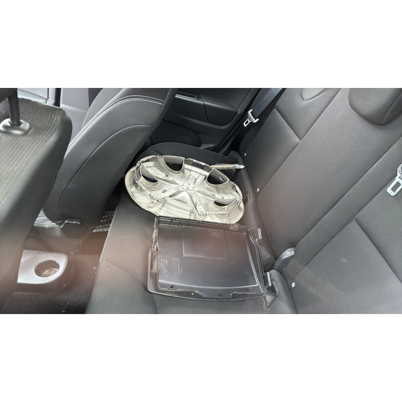 RENAULT CLIO 4 PHASE 1 1.5 DCI - 8V TURBO Photo n°13