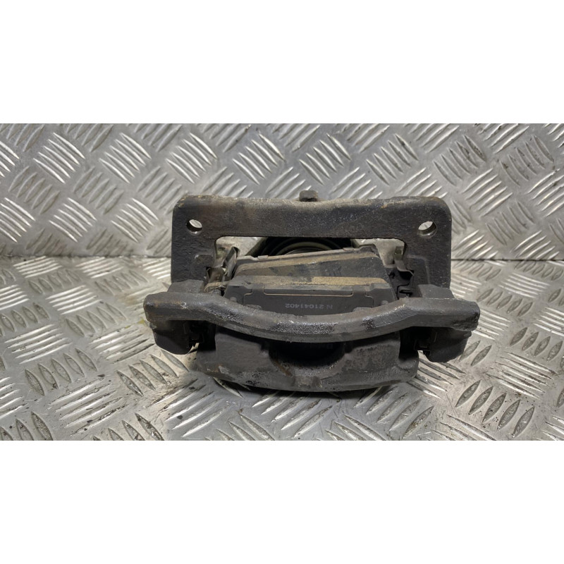 Etrier avant droit (freinage) HONDA CIVIC 8 Photo n°1