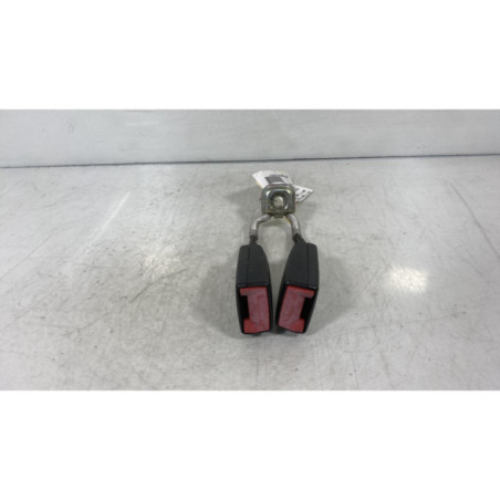 Attache ceinture arriere gauche SEAT IBIZA 3 Photo n°1