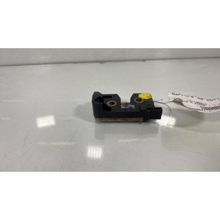 Serrure de coffre FORD FIESTA 4