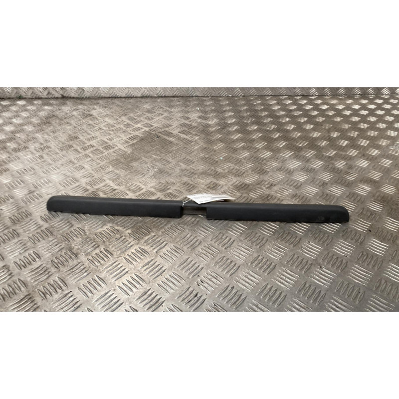 Baguette de coffre VOLKSWAGEN POLO 2 Photo n°1