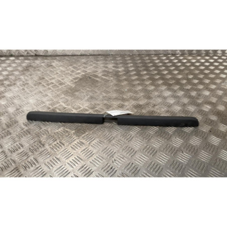 Baguette de coffre VOLKSWAGEN POLO 2 Photo n°1