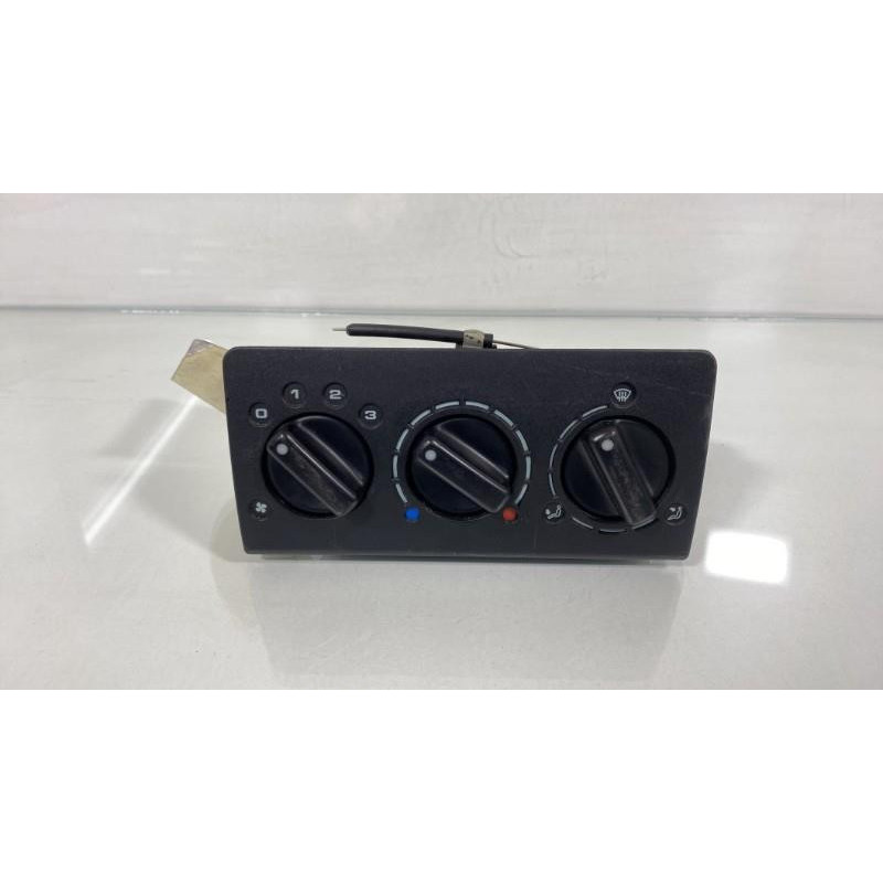 Commande chauffage VOLKSWAGEN POLO 2 Photo n°1