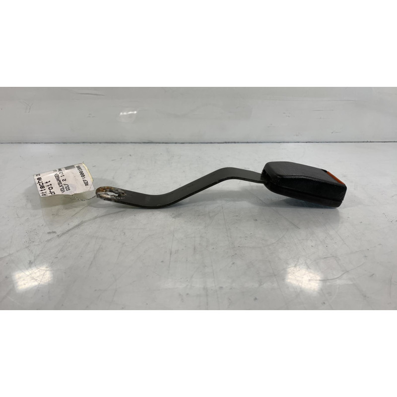 Attache ceinture avant droit VOLKSWAGEN GOLF 2 Photo n°2