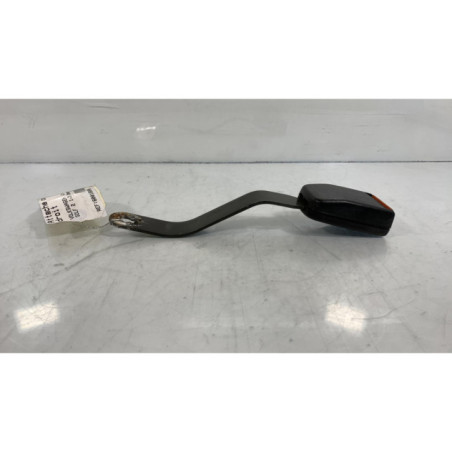 Attache ceinture avant droit VOLKSWAGEN GOLF 2