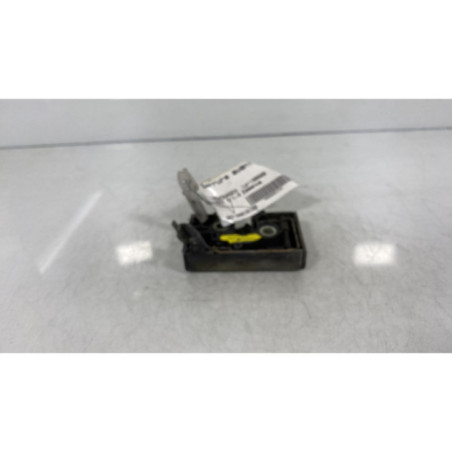 Serrure avant droit VOLKSWAGEN GOLF 2