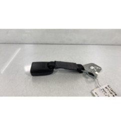 Attache ceinture arriere droit MAZDA 2 1 Photo n°1