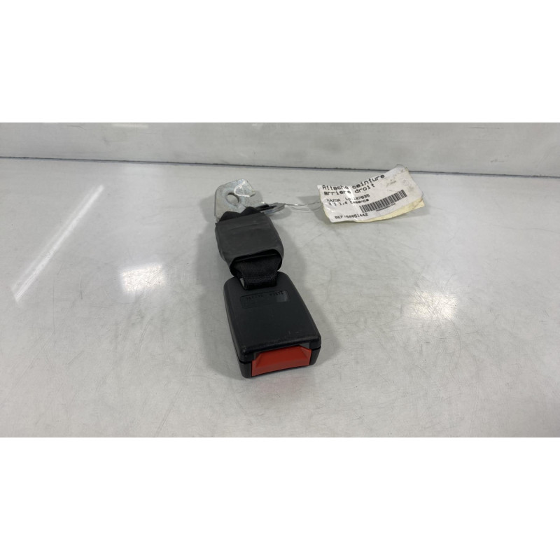 Attache ceinture arriere droit MAZDA 2 1 Photo n°2