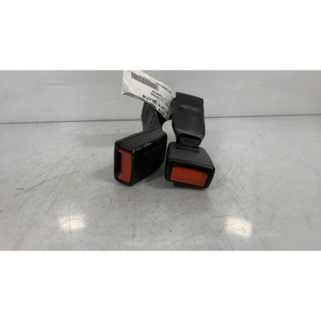 Attache ceinture arriere gauche MAZDA 2 1