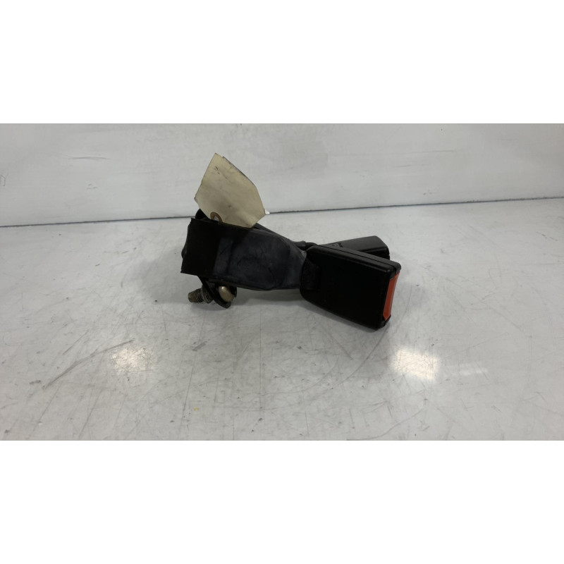 Attache ceinture arriere gauche MAZDA 2 1 Photo n°3