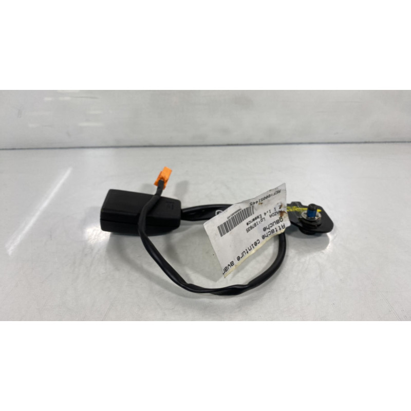Attache ceinture avant gauche MAZDA 2 1 Photo n°3