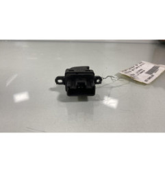 Interrupteur de leve vitre arriere droit MAZDA 2 1