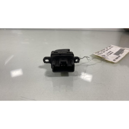 Interrupteur de leve vitre arriere droit MAZDA 2 1