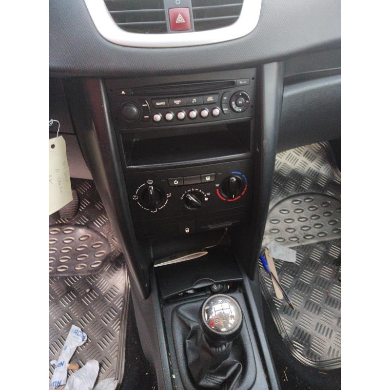 Pretensionneur de ceinture avant droit PEUGEOT 207 Photo n°11
