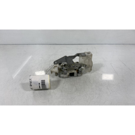 Serrure avant droit TOYOTA AYGO 1