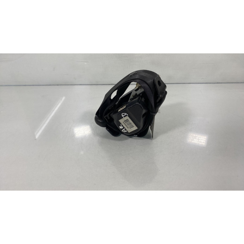 Ceinture arriere droit HYUNDAI PONY 3 Photo n°2