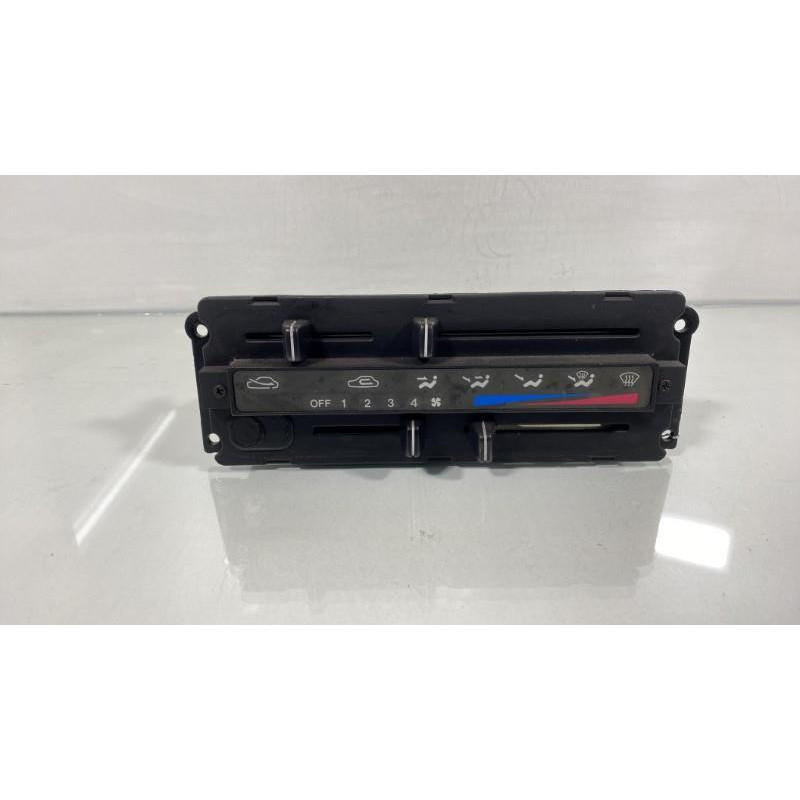 Commande chauffage HYUNDAI PONY 3 Photo n°2