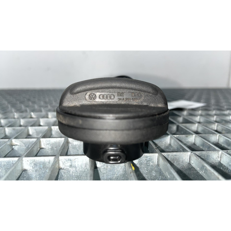 Bouchon de carburant AUDI A1 1 Photo n°2