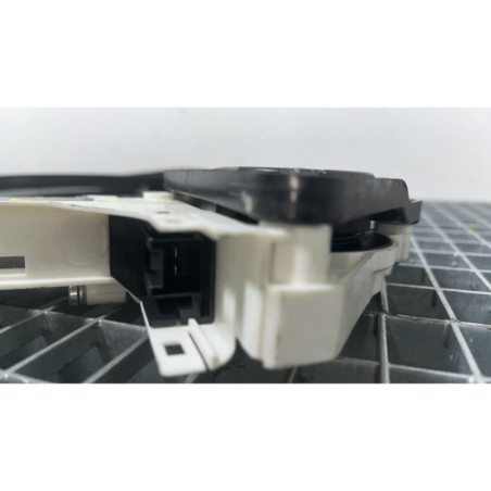 Leve vitre electrique avant droit AUDI A1 1