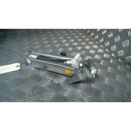 Cric RENAULT MODUS Photo n°1
