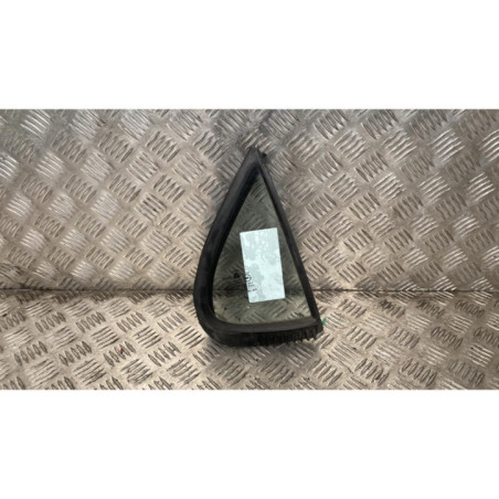 Custode arriere droit (porte) HYUNDAI LANTRA 2 Photo n°1