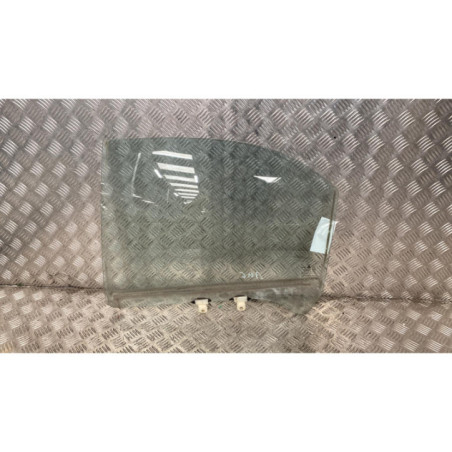 Vitre arriere gauche HYUNDAI LANTRA 2 Photo n°1