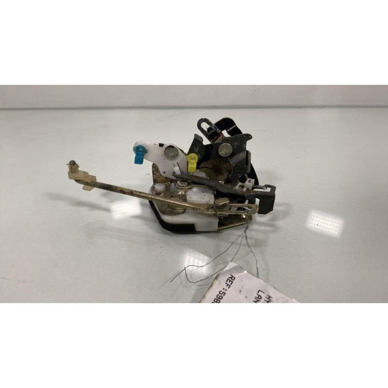 Serrure arriere droit HYUNDAI LANTRA 2 Photo n°1