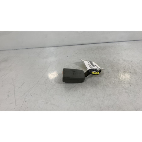 Attache ceinture avant droit NISSAN MICRA 2
