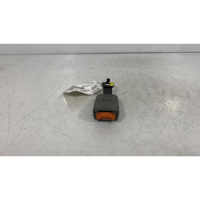 Attache ceinture avant droit NISSAN MICRA 2 Photo n°3