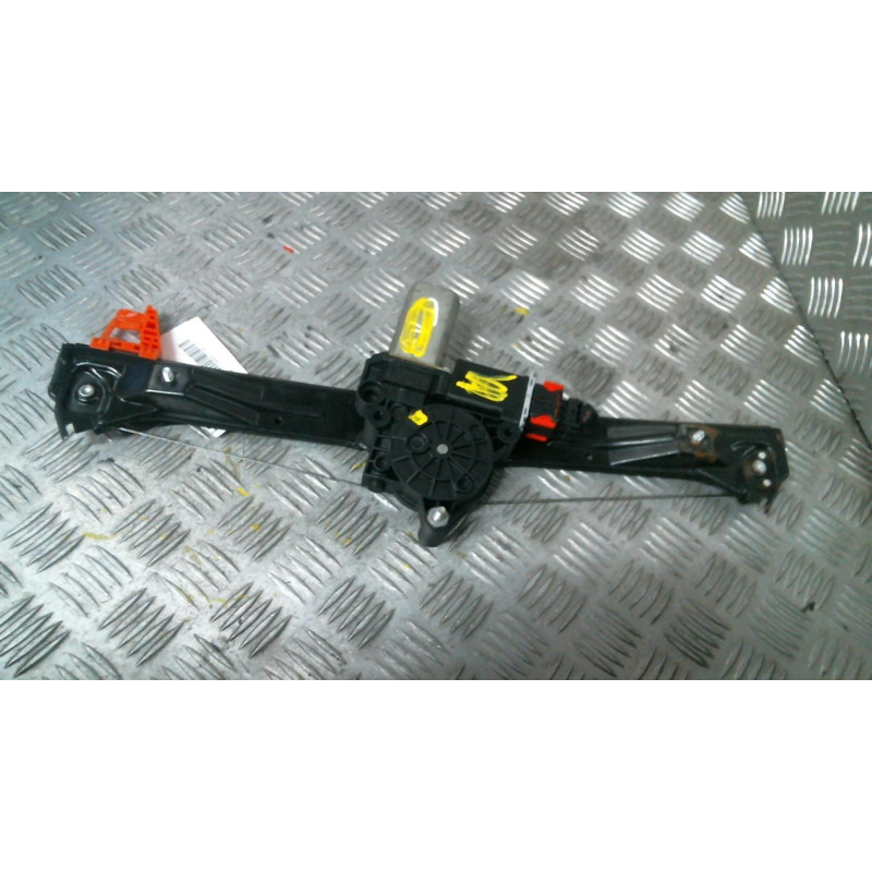 Leve vitre electrique avant droit FIAT BRAVO 2 Photo n°1