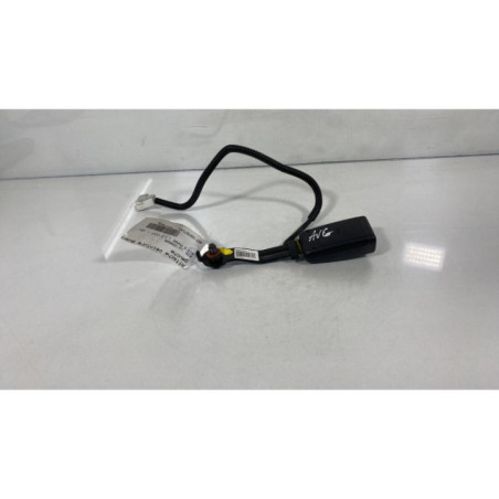 Attache ceinture avant gauche KIA RIO 3