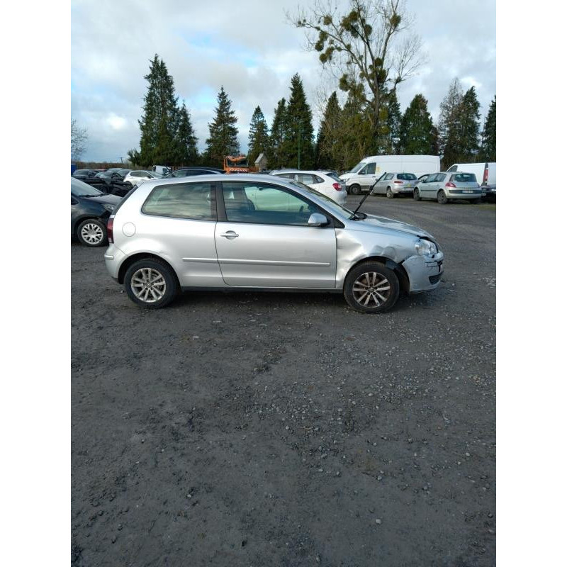 Pretensionneur de ceinture avant droit VOLKSWAGEN POLO 4 Photo n°4