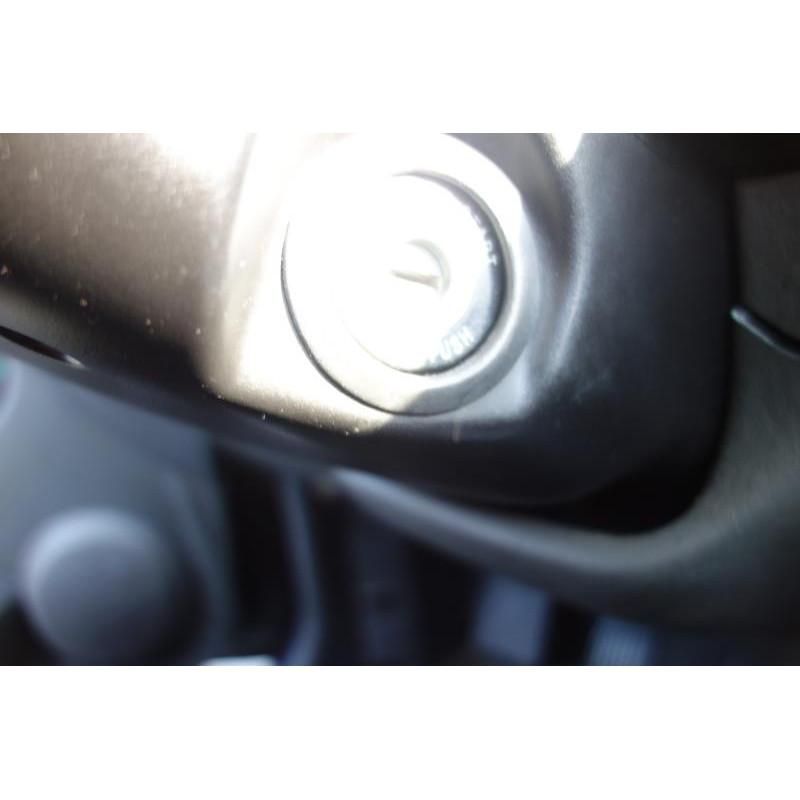 Vitre avant droit HYUNDAI PONY 3 Photo n°9