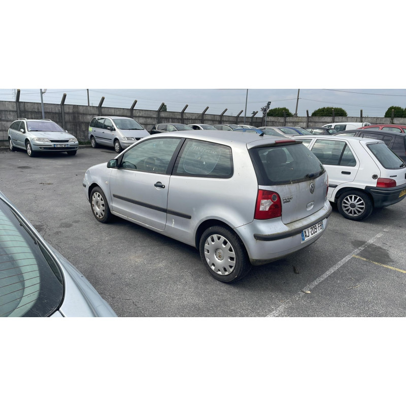 Volant VOLKSWAGEN POLO 4 Photo n°9