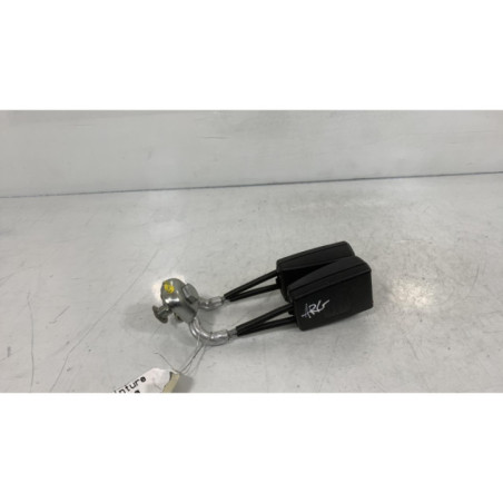 Attache ceinture arriere gauche SEAT IBIZA 4 Photo n°1