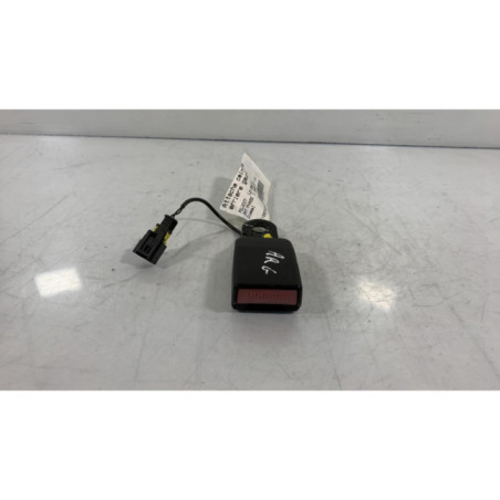 Attache ceinture arriere gauche PEUGEOT 207