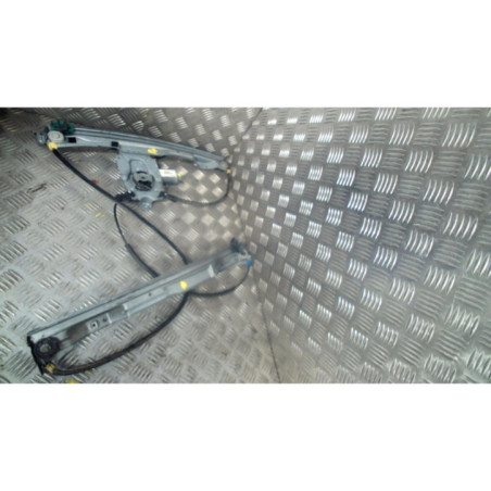 Leve vitre electrique avant droit RENAULT CLIO 3