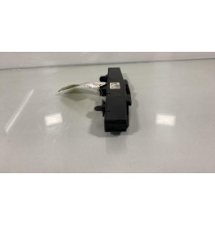 Bouton de warning OPEL ZAFIRA B
