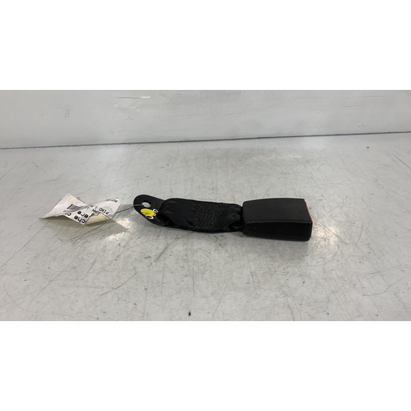 Attache ceinture arriere droit NISSAN PIXO Photo n°3