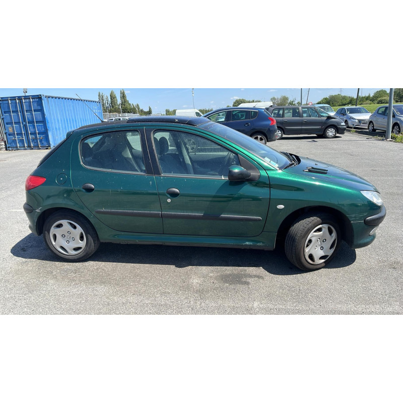 Pretensionneur de ceinture avant droit PEUGEOT 206 Photo n°4