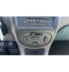 Pretensionneur de ceinture avant droit PEUGEOT 206
