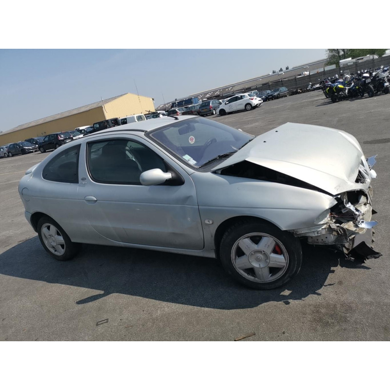 Malle/Hayon arriere RENAULT MEGANE 1 Photo n°12