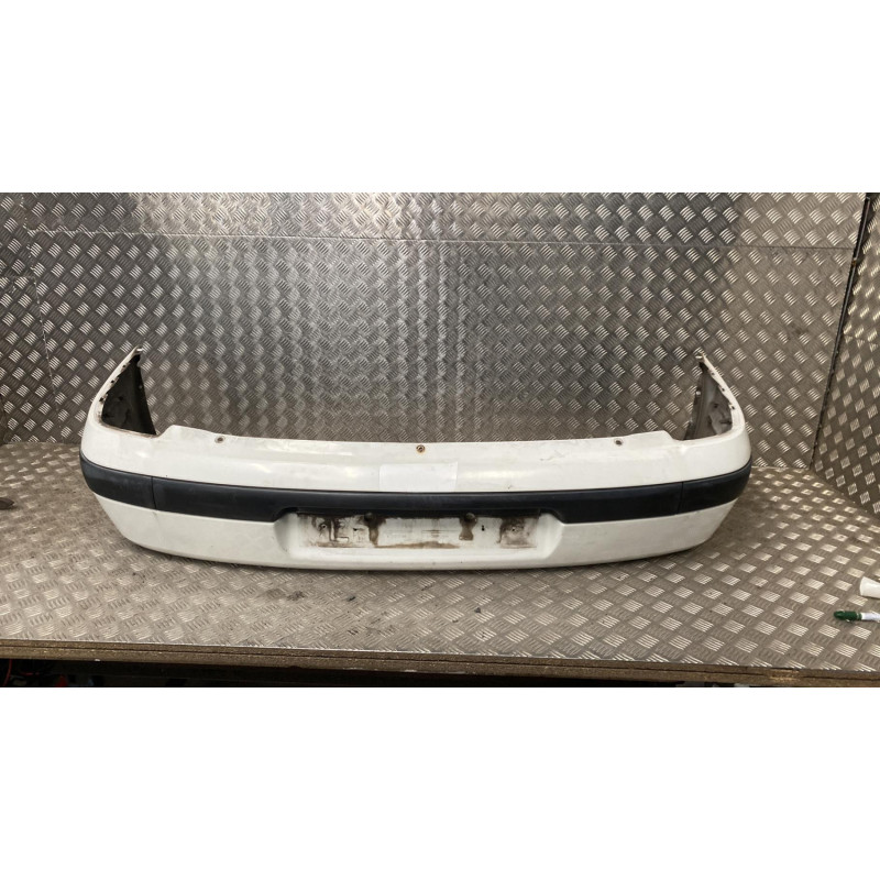 Pare choc arriere RENAULT MEGANE 1 Photo n°6