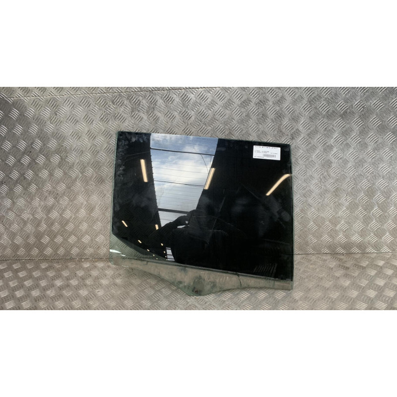 Vitre arriere droit CITROEN C4 GRAND PICASSO 1 Photo n°1