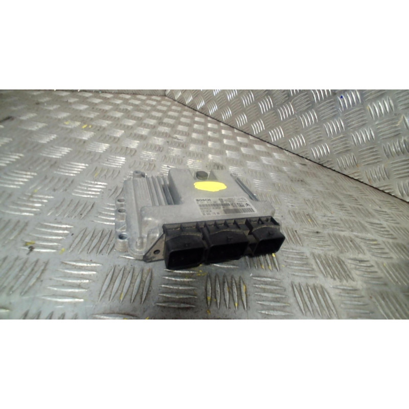 Calculateur moteur CITROEN C4 GRAND PICASSO 1 Photo n°1