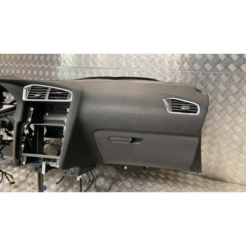 Planche de bord complete CITROEN C4 2 Photo n°2