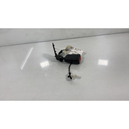 Attache ceinture arriere droit PEUGEOT 508 1