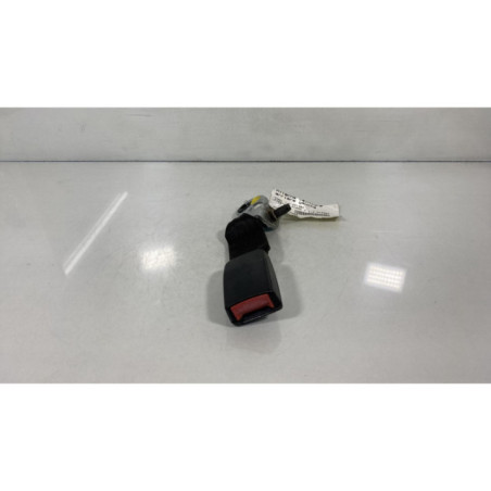 Attache ceinture arriere gauche FORD FIESTA 5