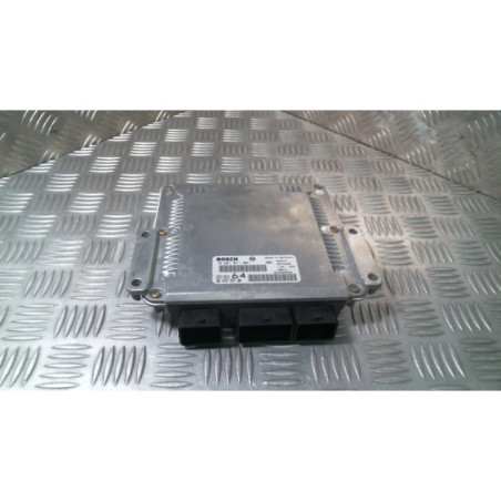 Calculateur moteur PEUGEOT 307