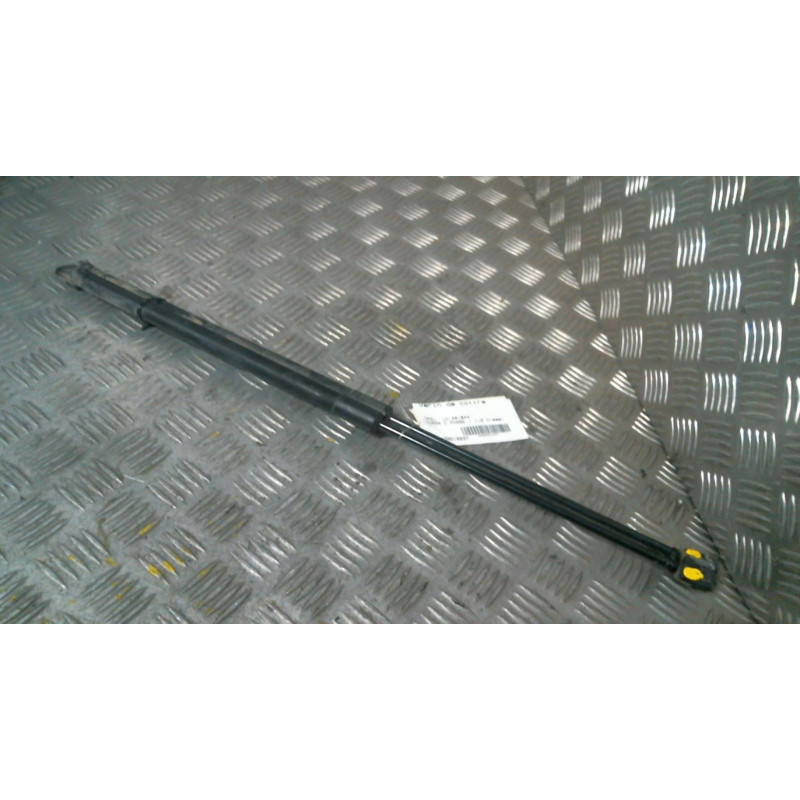 Verin de coffre OPEL CORSA D Photo n°1